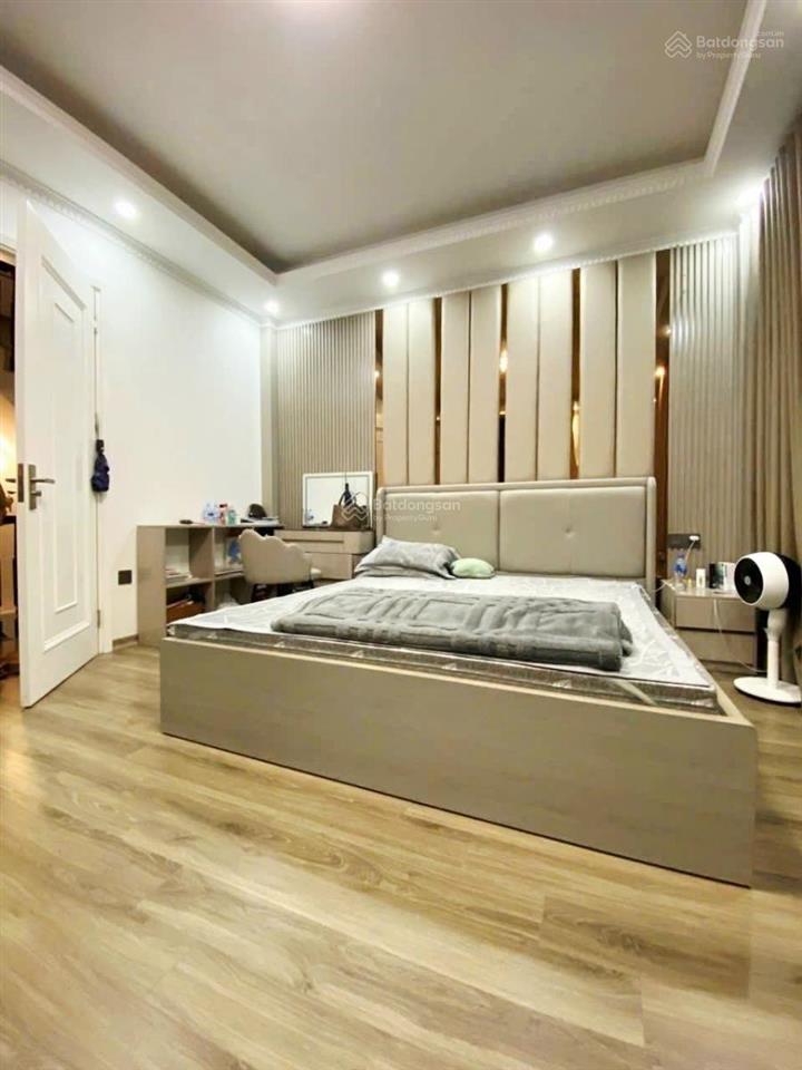 Bán nhà phố đội cấn  ba đình  42m2 * 5 tầng * dân xây chắc chắn, nhà rất đẹp, ngõ 3 gác, 30m ô tô