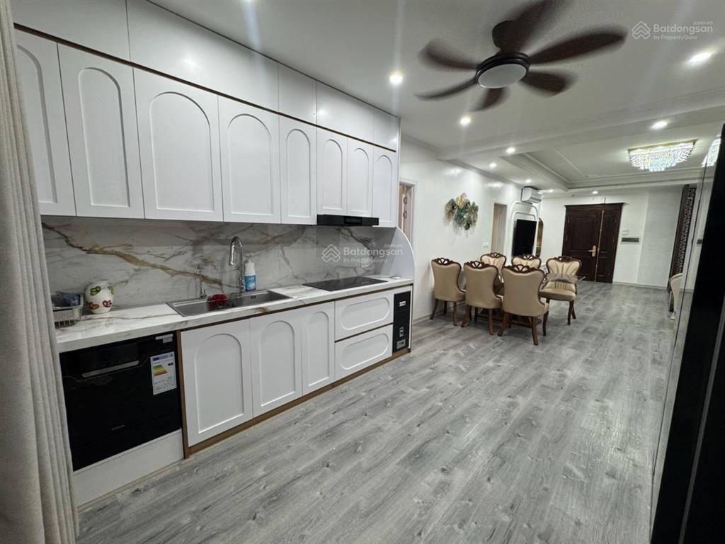 Siêu phẩm  hoàng quốc việt  nhà mới 6 tầng  thang máy  46m2  ngõ thông  10m ra ô tô tránh