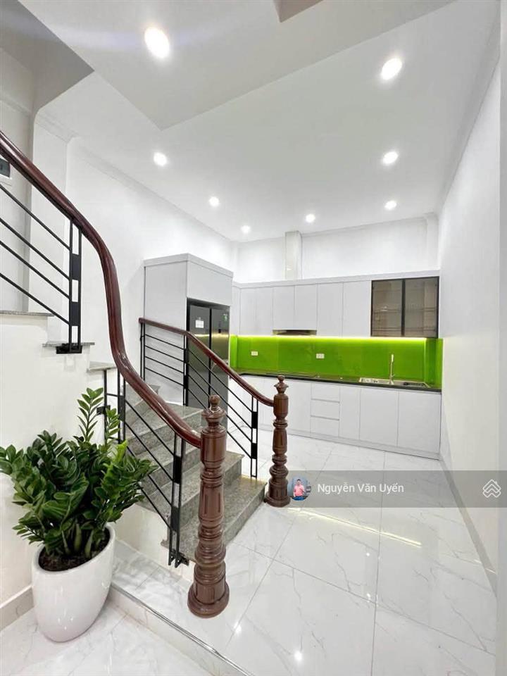 Giá hời! mặt ngõ đội cấn, ngõ thông, 30m ra phố, gần hồ tây, sổ đẹp, dân xây thoáng, 38m2*5t