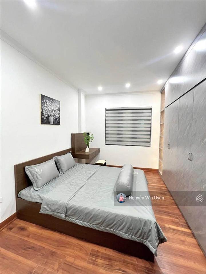 Giá hời! mặt ngõ đội cấn, ngõ thông, 30m ra phố, gần hồ tây, sổ đẹp, dân xây thoáng, 38m2*5t