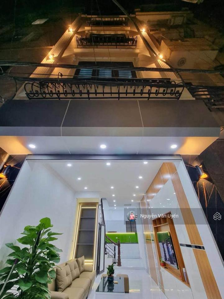 Giá hời! mặt ngõ đội cấn, ngõ thông, 30m ra phố, gần hồ tây, sổ đẹp, dân xây thoáng, 38m2*5t