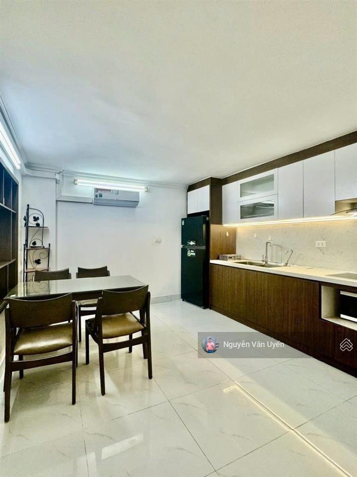 Bán nhà nguyễn khánh toàn, cầu giấy, 43m2 x 5 tầng, full nội thất, nhà vẫn mới đẹp, gần ô tô