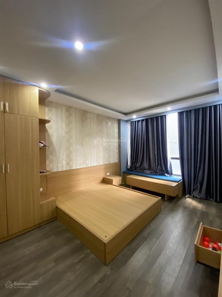 Siêu phẩm hoàng quốc việt  nhà mới 6 tầng  thang máy 45m2 ngõ thông  10m ra ô tô  vị trí đẹp