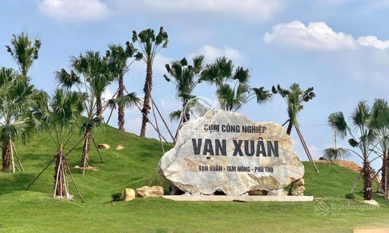 Bán 1,2 ha đất trong ccn vạn xuân, phú thọ. có chia đôi 6000m2. đã xong mặt bằng.  0976 108 ***