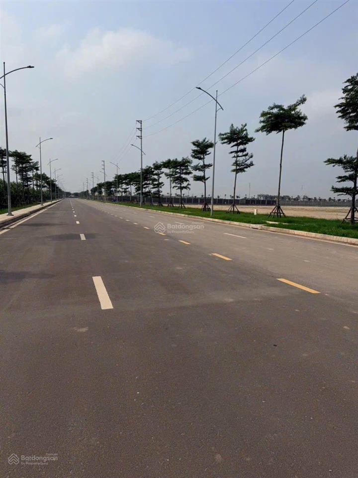 Bán nhanh 2 ha đất công nghiệp hưng yên. mặt đường cao tốc. sẵn ngành nghề cho thuê.  0976 108 ***