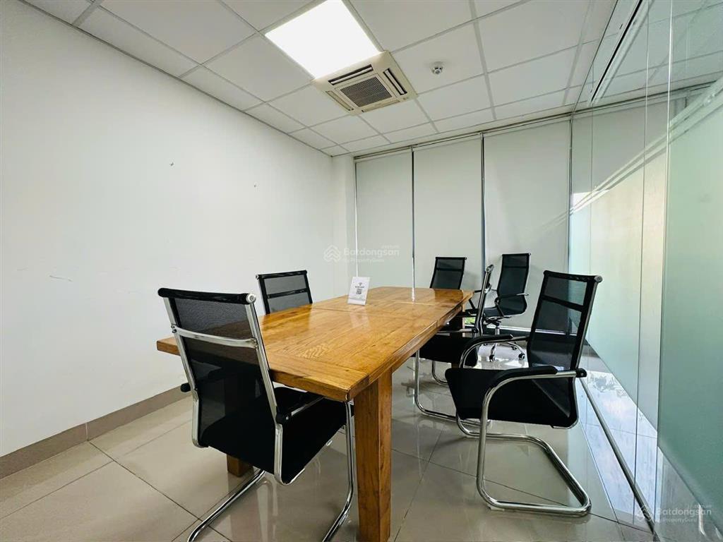Cho thuê nhà văn phòng nguyên căn 700m vị trí đẹp, trần não lương định của