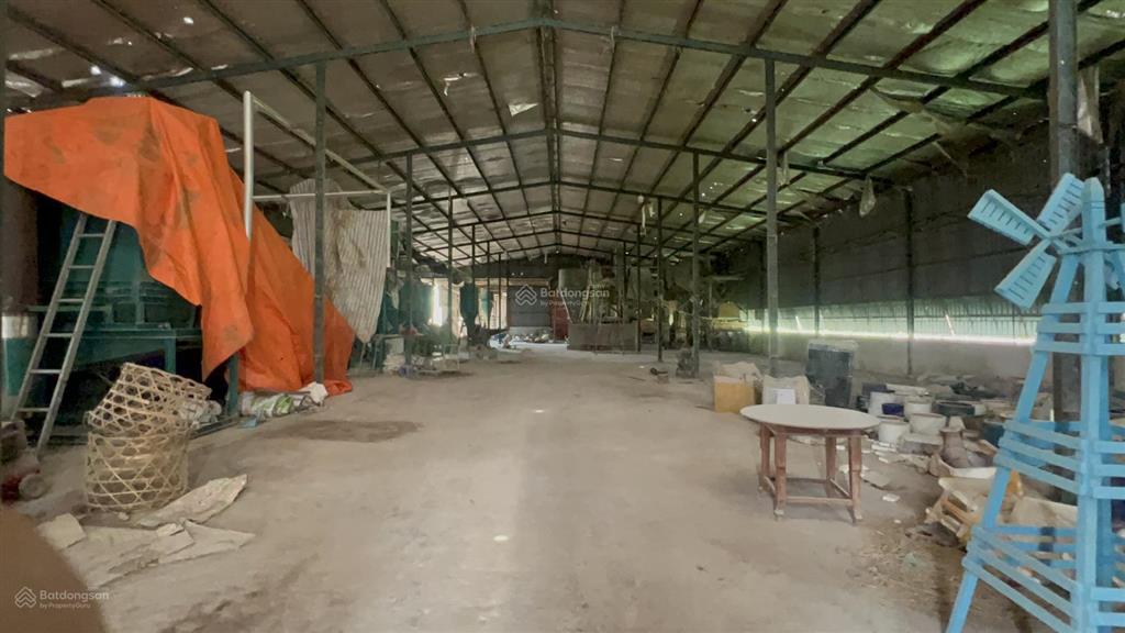 Bán đất + nhà xưởng 4150m2 thổ cư, văn phòng. đường lộ lớn phan ngọc tòng trung tâm thị trấn ba tri