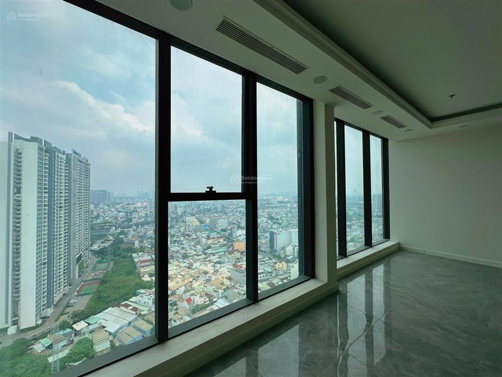 Căn góc 2pn diện tích lớn  tháp v8 sunshine sky city q7  view thoáng  giá tốt