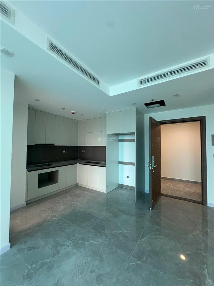 Căn góc 2pn diện tích lớn  tháp v8 sunshine sky city q7  view thoáng  giá tốt