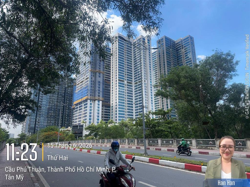 Căn góc 2pn diện tích lớn  tháp v8 sunshine sky city q7  view thoáng  giá tốt