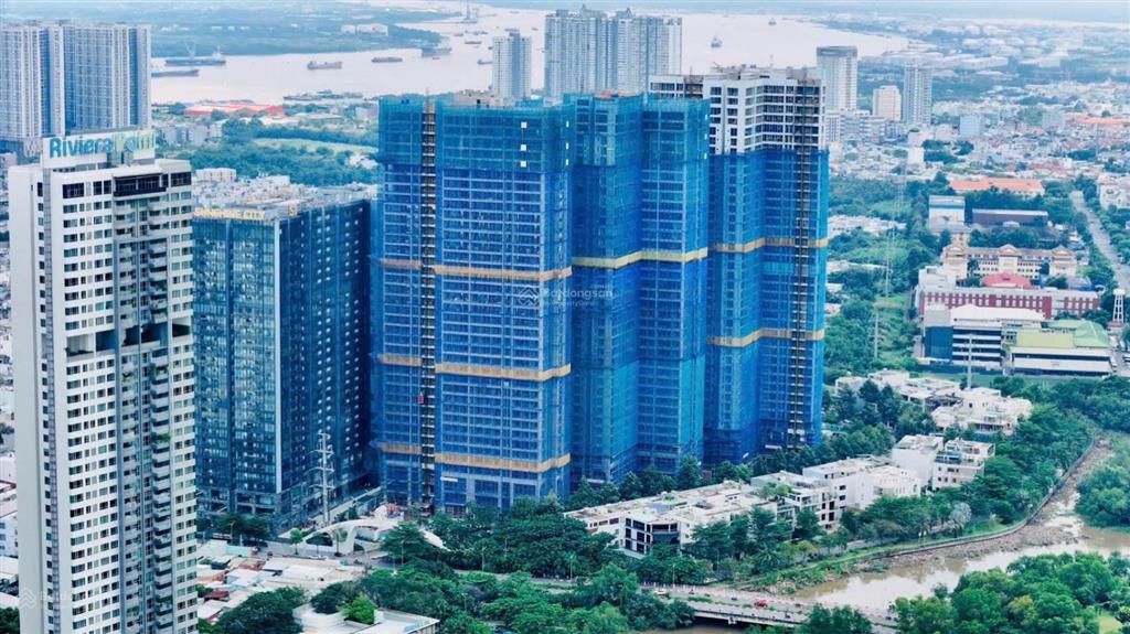 Bán căn 2pn 70m2 hướng đông nam mát mẻ tầng trung v8 sunshine sky city q7  giá đợt 1 5.6 tỷ