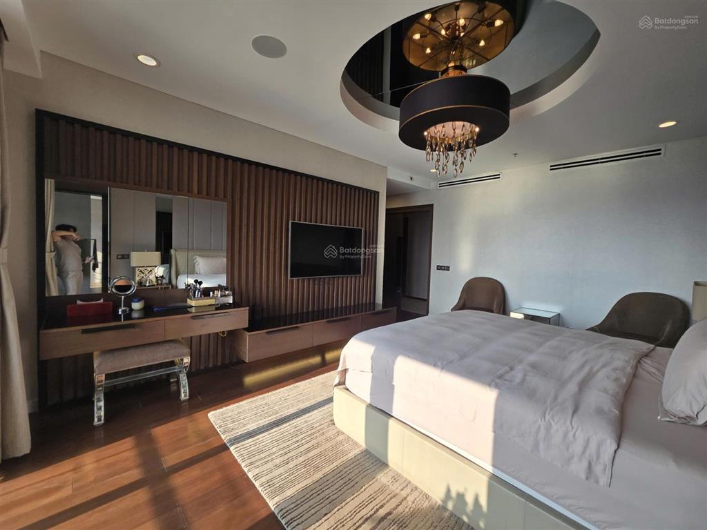 Bán gấp penthouse tháp brilliant 556m2 hồ bơi riêng view landmark 81 & sông sài gòn