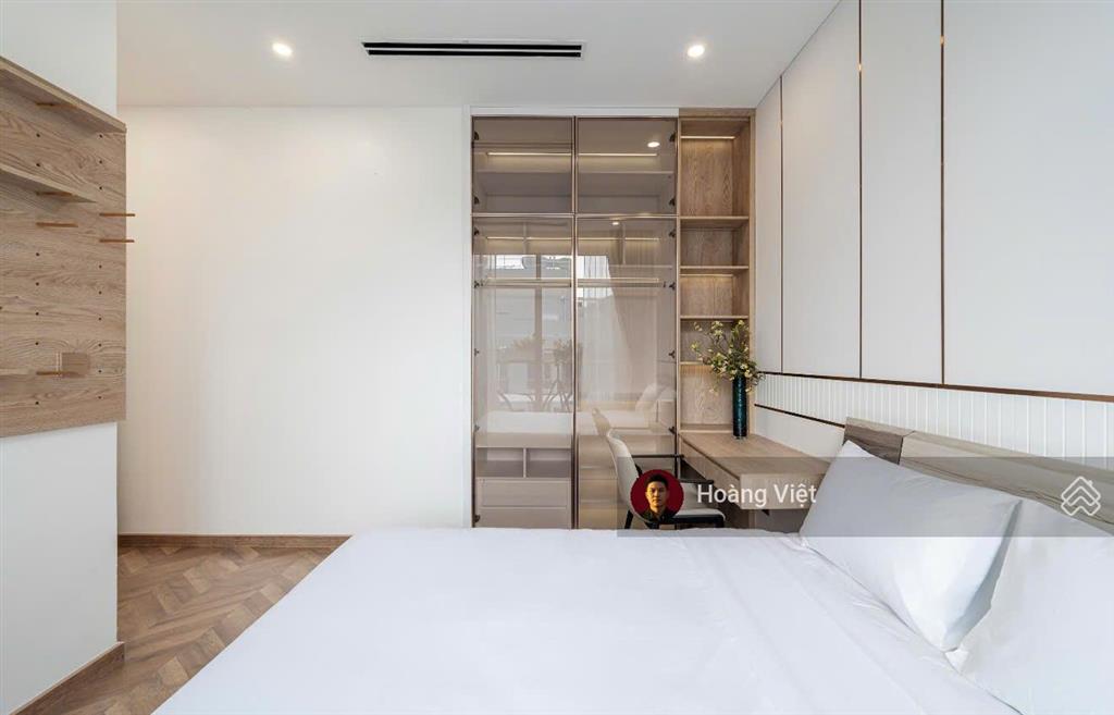 Penthouse vinhomes central park park 4  tầng 42, 4pn, 166m², đã có sổ, giá 25.5 tỷ bp