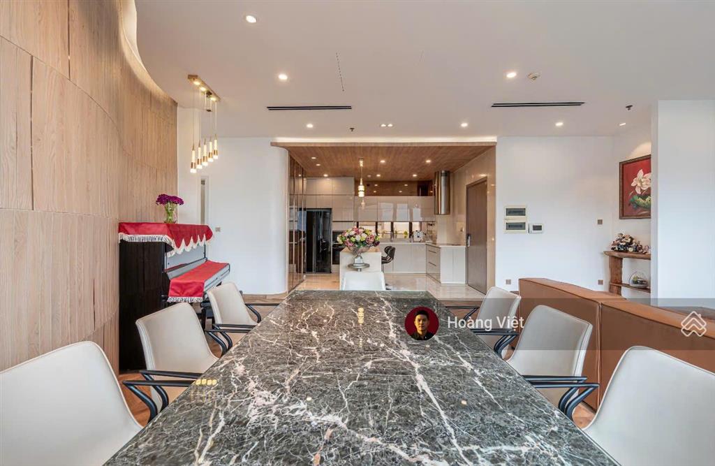 Penthouse vinhomes central park park 4  tầng 42, 4pn, 166m², đã có sổ, giá 25.5 tỷ bp