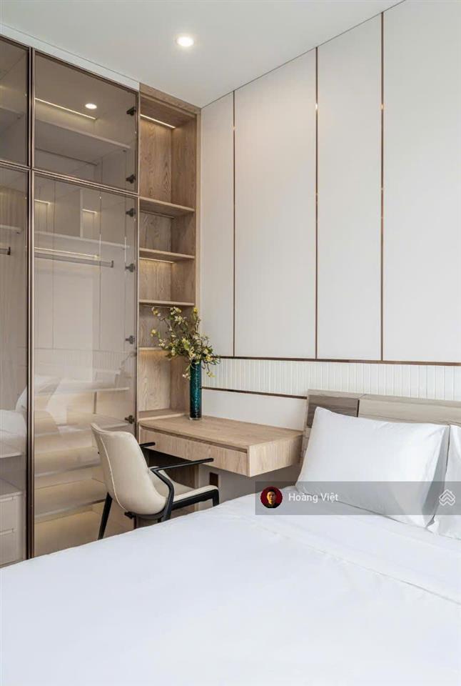 Penthouse vinhomes central park park 4  tầng 42, 4pn, 166m², đã có sổ, giá 25.5 tỷ bp