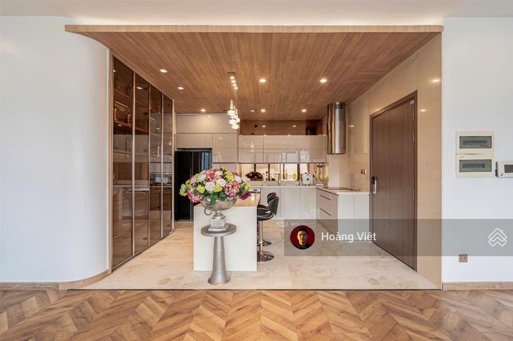 Penthouse vinhomes central park park 4  tầng 42, 4pn, 166m², đã có sổ, giá 25.5 tỷ bp