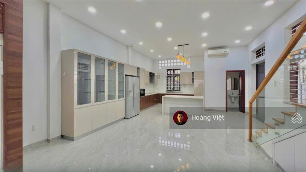 Saigon luxury  cho thuê villa thảo điền 300m2, trệt 3 lầu, 4pn, giá thuê 113tr/tháng
