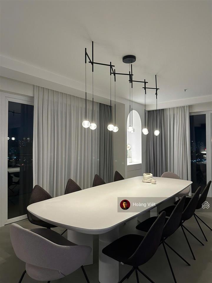 Cho thuê duplex đảo kim cương 5pn 400m2