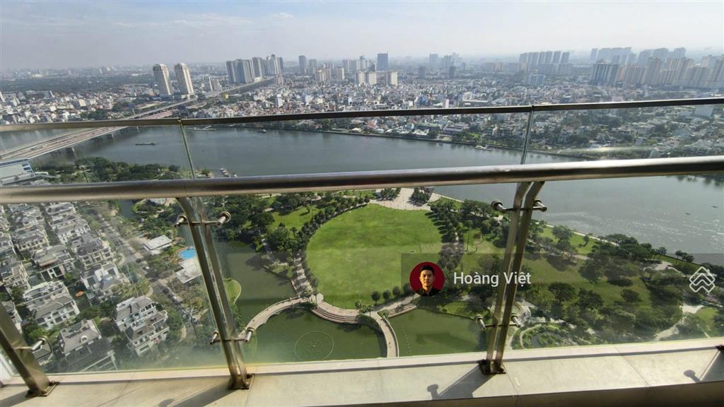Căn hộ vinhomes central park 5  tầng 38, 3pn, 140,4m2, đã có sổ, giá 28,5 tỷ bp, hdt 55tr