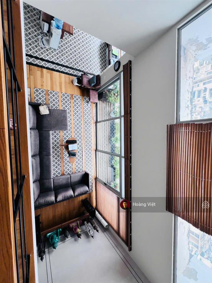Chủ gửi bán duplex vinhomes central park central 2, 270m2, full nội thất, giá 50 tỷ bp, suất spa