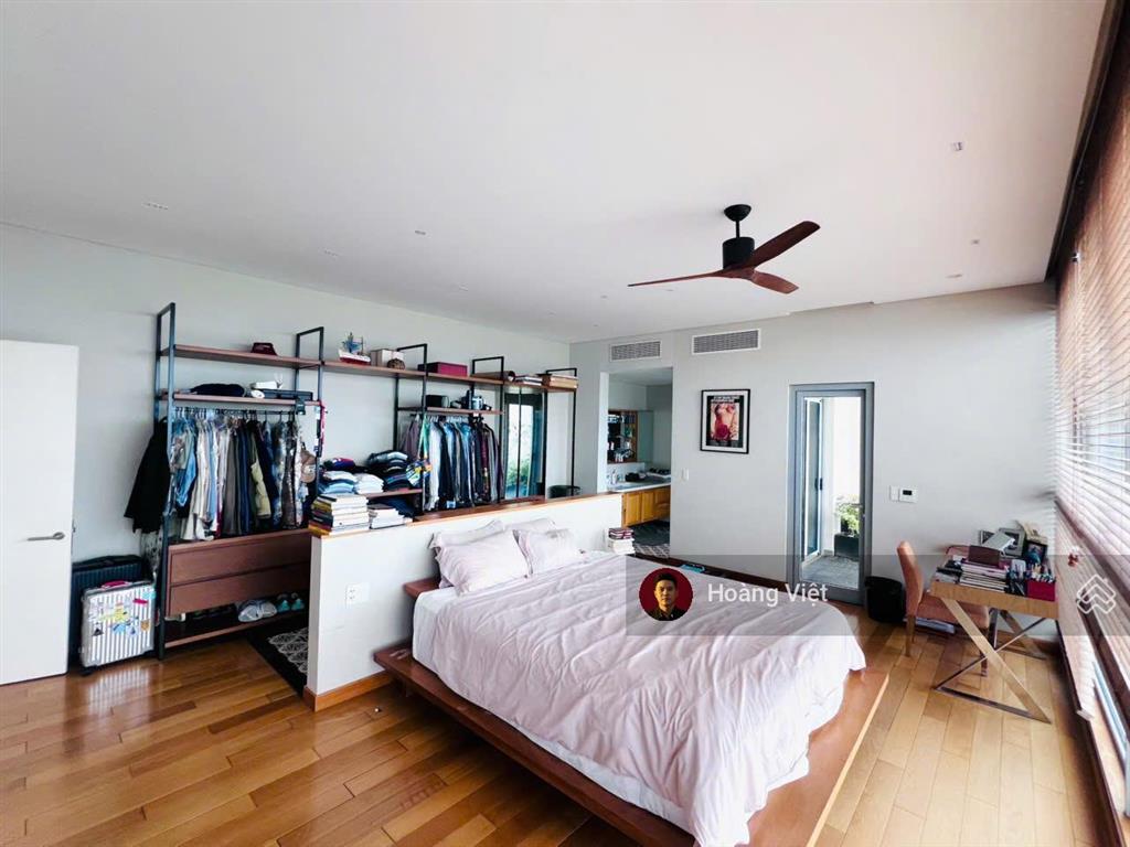 Chủ gửi bán duplex vinhomes central park central 2, 270m2, full nội thất, giá 50 tỷ bp, suất spa