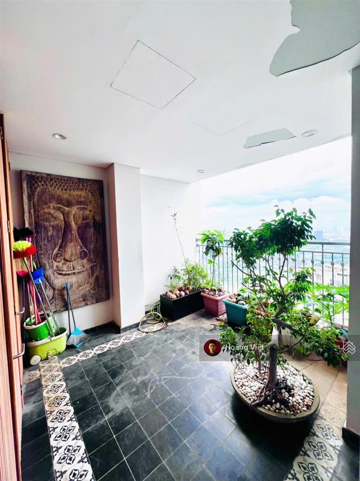 Chủ gửi bán duplex vinhomes central park central 2, 270m2, full nội thất, giá 50 tỷ bp, suất spa