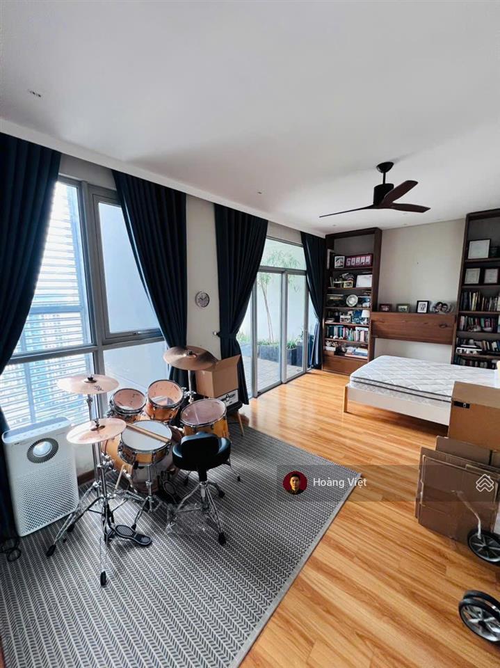 Chủ gửi bán duplex vinhomes central park central 2, 270m2, full nội thất, giá 50 tỷ bp, suất spa