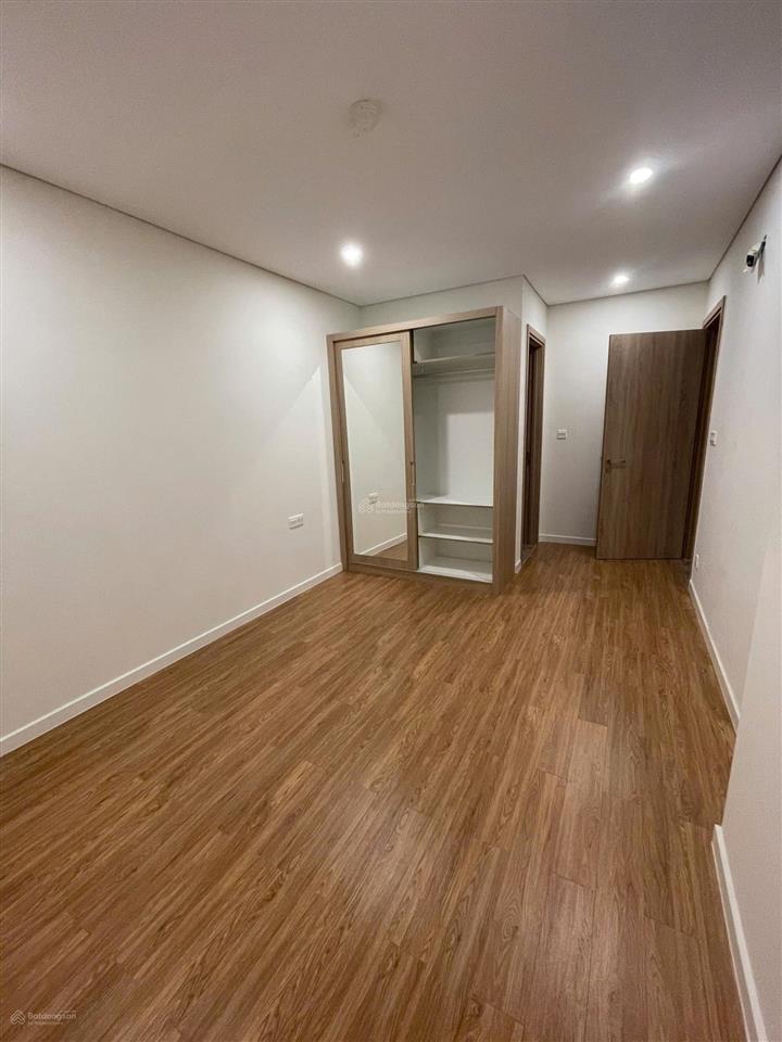 Bán căn 2 phòng ngủ diamond lotus riverside 4.5 tỷ