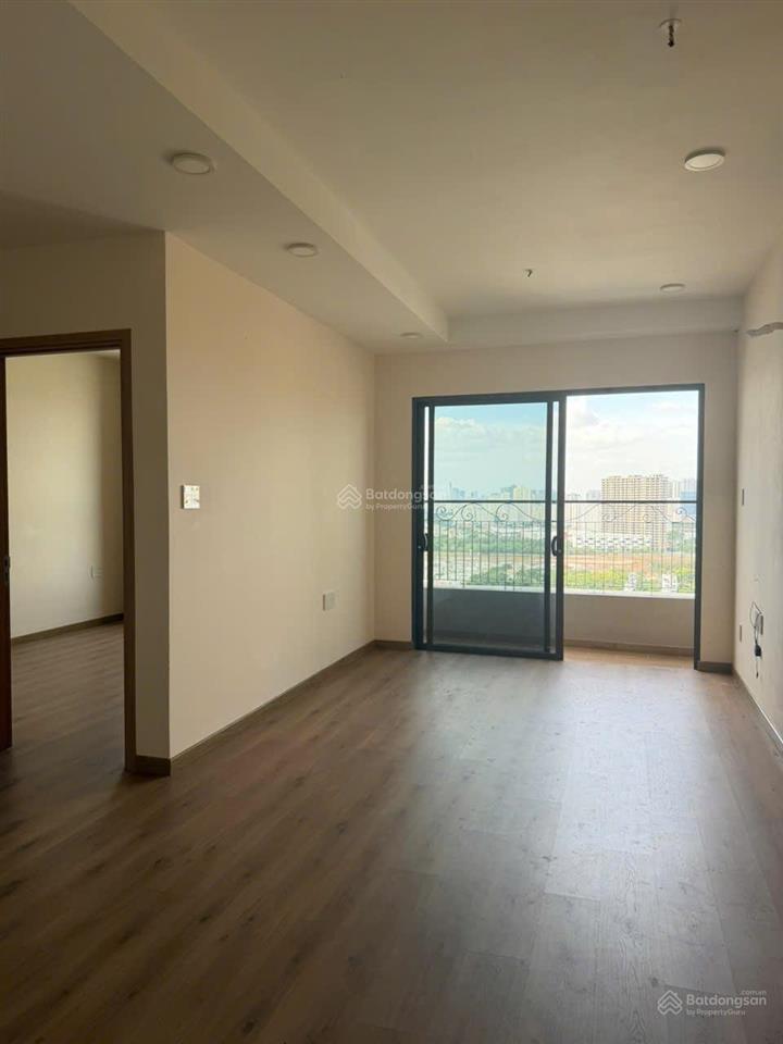 Cần bán chcc viva plaza  1pn  2, ***