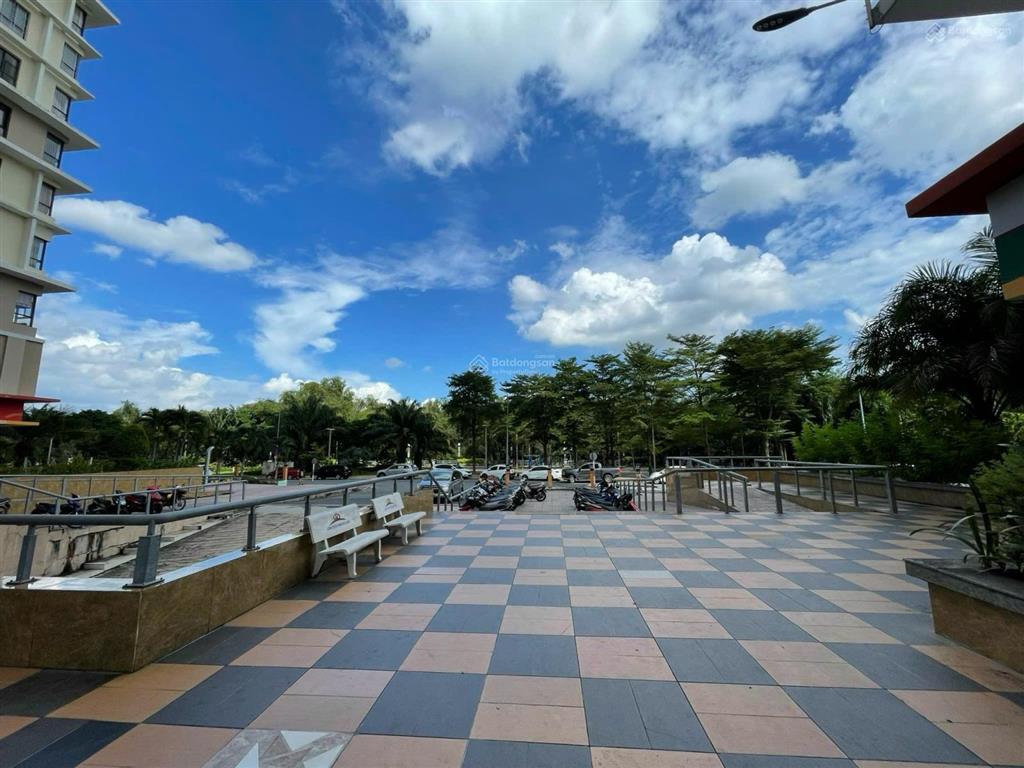 Bán chcc đức khải  1pn sổ hồng 0941 261 ***