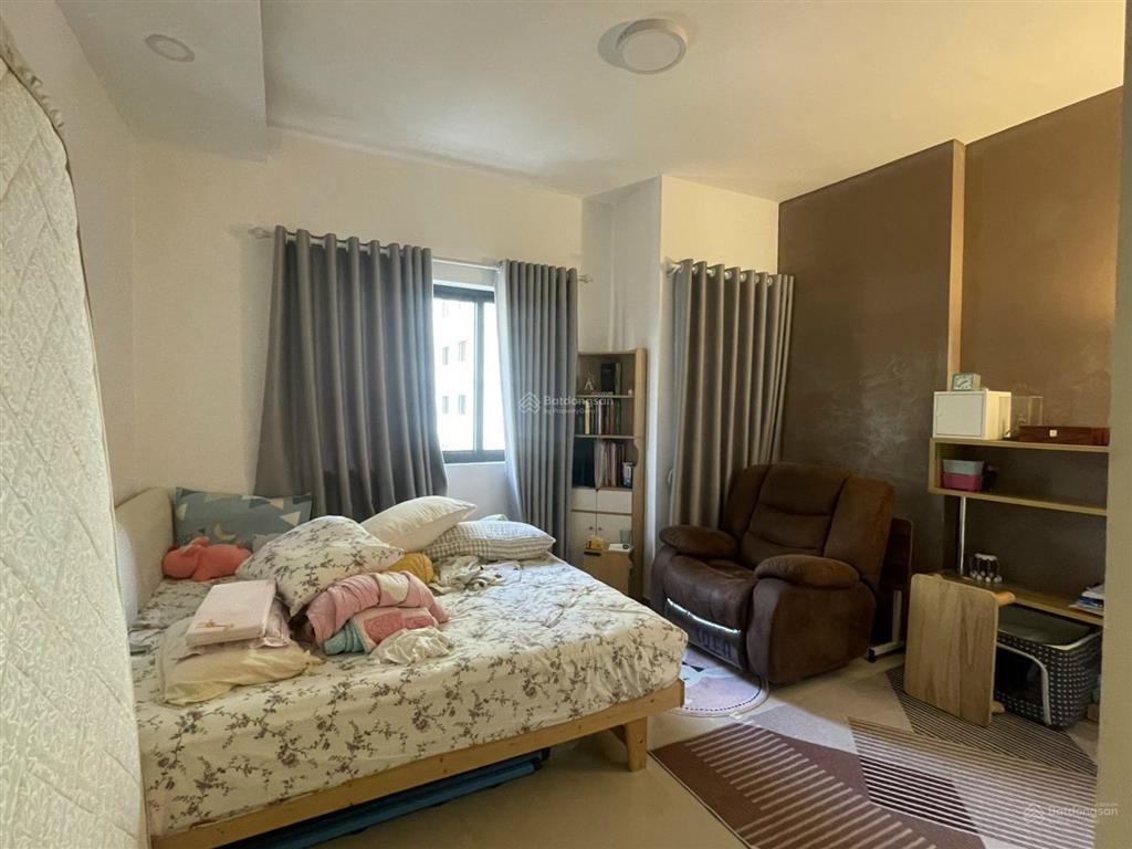 Bán chcc đức khải  1pn sổ hồng 0941 261 ***