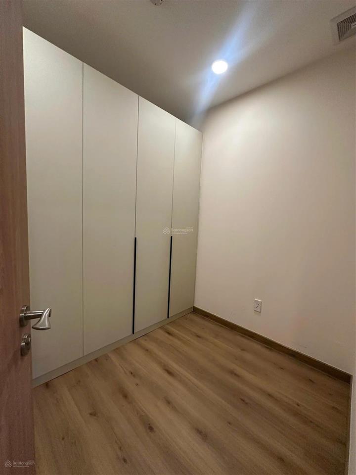 Cho thuê chcc viva plaza 1pn+1 9,5tr  0941 261 ***