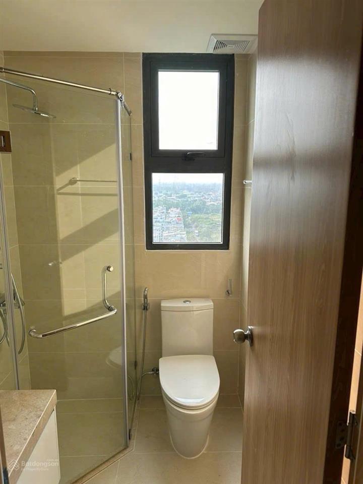 Cho thuê chcc viva 2pn có rèm 2 máy lạnh 9tr 0941 261 ***