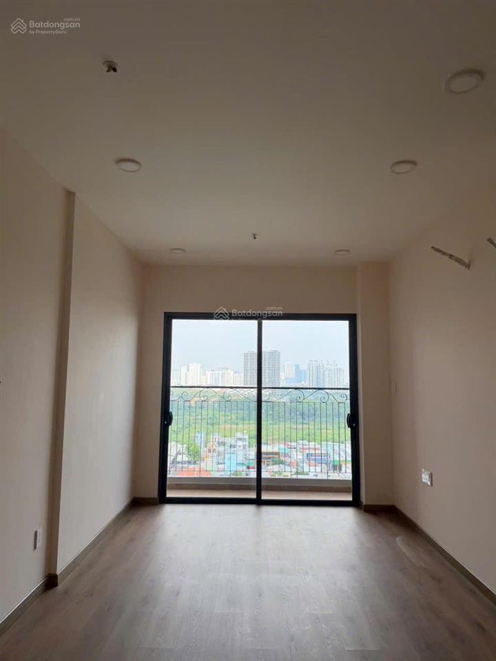 Cho thuê chcc viva 2pn có rèm 2 máy lạnh 9tr 0941 261 ***