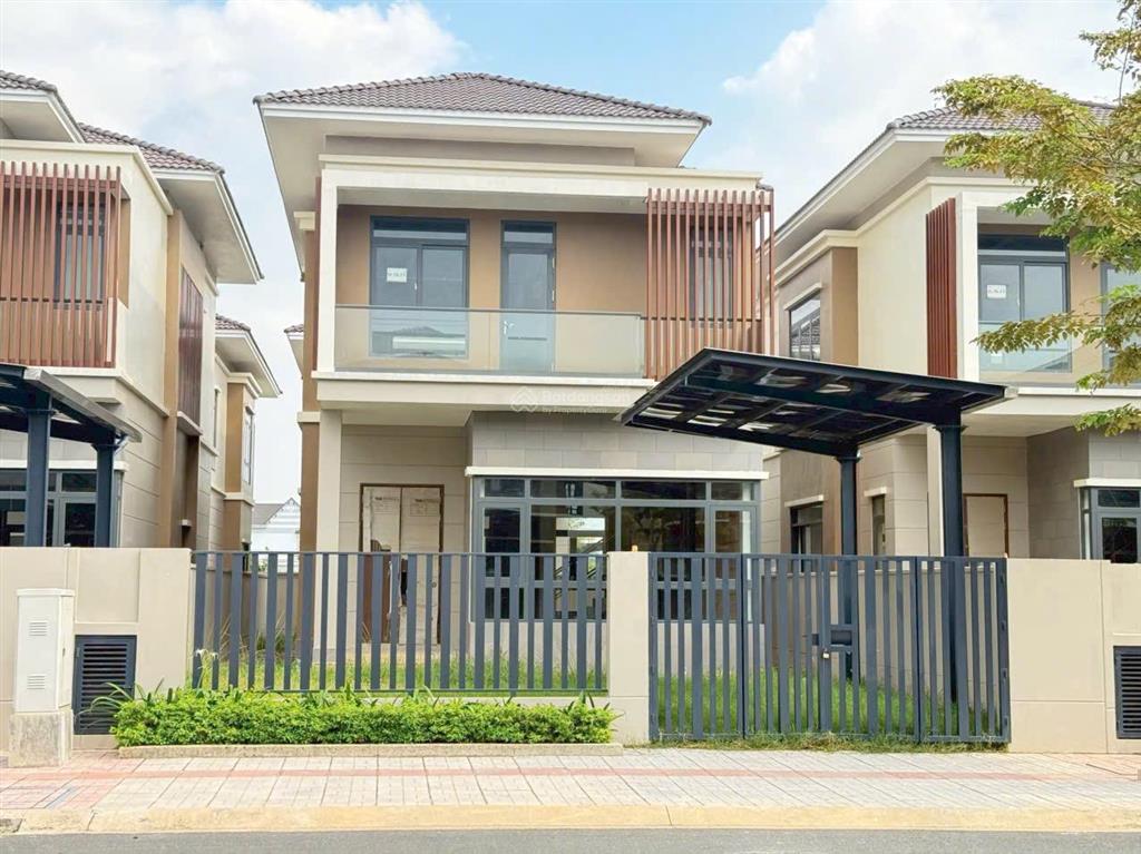 Bán biệt thự đơn lập sun casa central, giá 6,6 tỷ, giá tốt khu vực trung tâm vsip ii