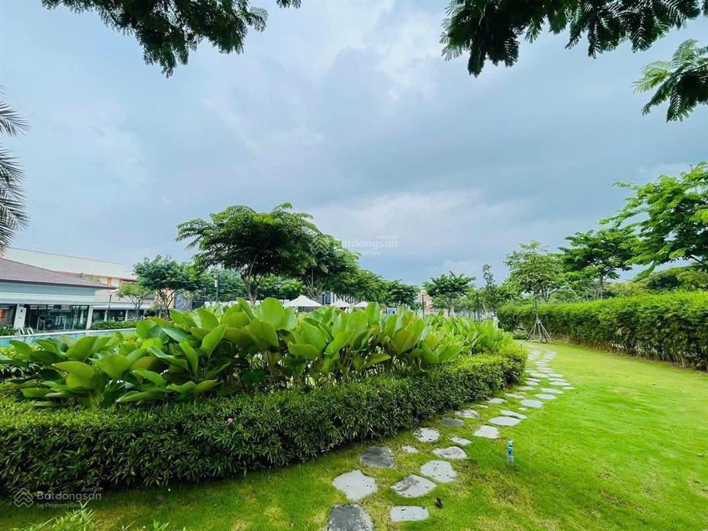 Bán gấp shophouse đối diện hồ bơi đường n22, khu sun casa central, nhà sẵn sàng bàn giao ngay