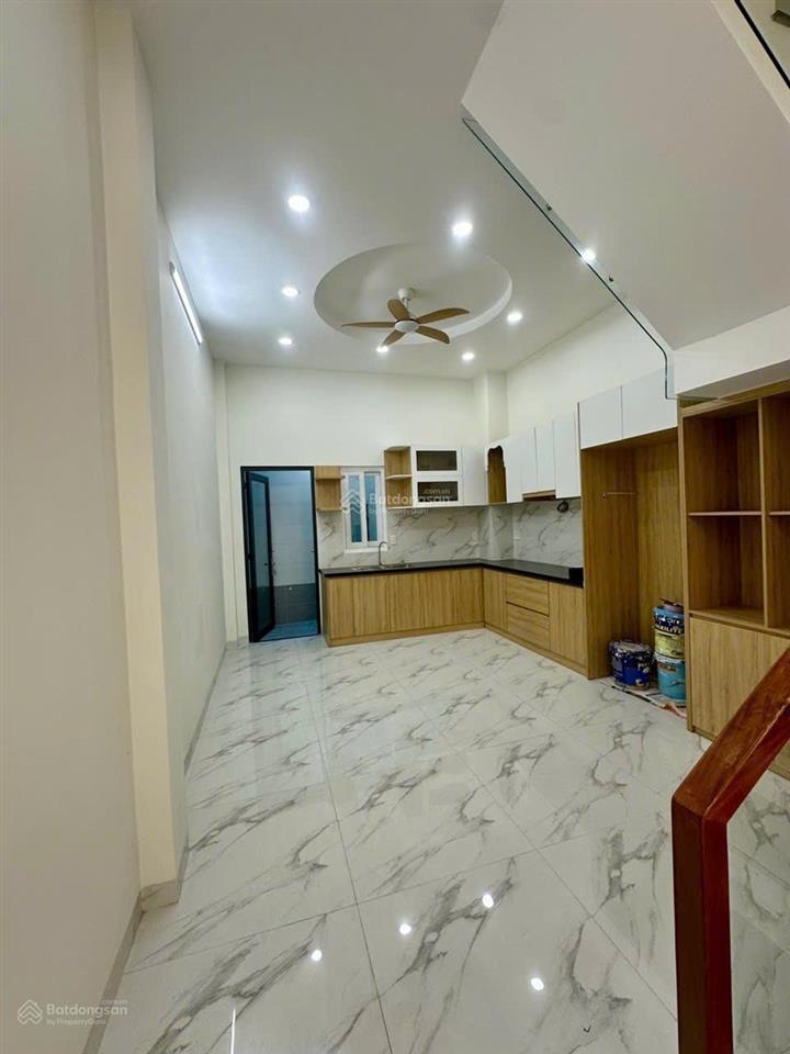 * bình tân. đường 16, 4 tầng, 54 m2, 4x14, đường 5 m, giá 7.x tỷ.