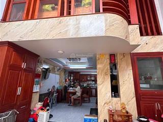 *tân phú  nhà 5 tầnghiếm 5,2x11chính chủ  xây ở cực chắc8.x tỷ.