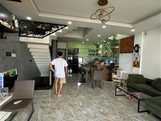 * nhà 4 tầng ngang khủng 5.75 x 11  giá 8.x tỷ.