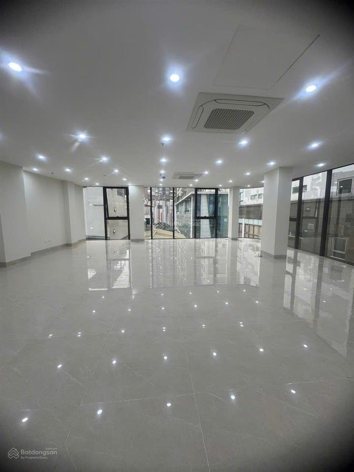 Bán nhà mặt phố tại lê văn lương, 81 tỷ, 105 m2, pháp lý đầy đủ