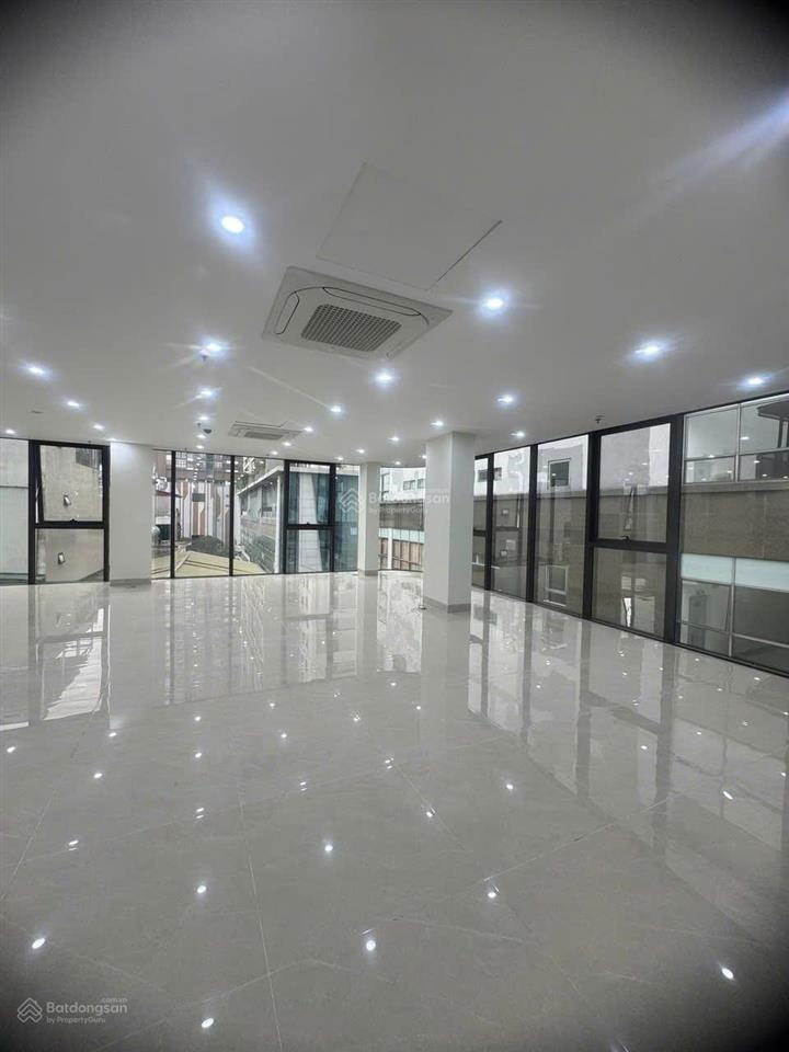 Bán nhà mặt phố tại lê văn lương, 81 tỷ, 105 m2, pháp lý đầy đủ