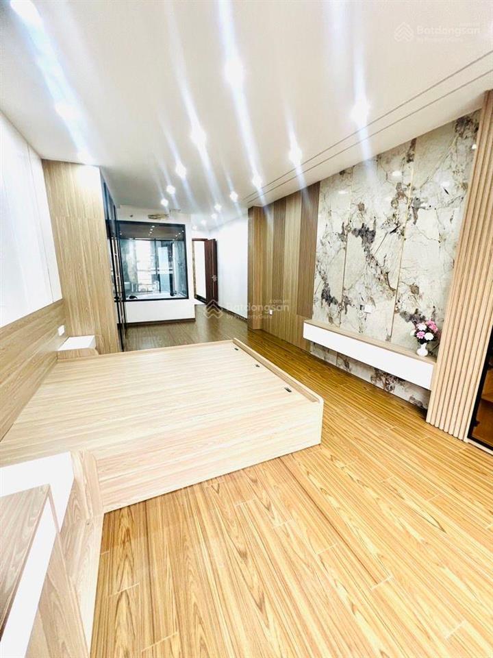 Bán gấp nhà mặt phố ở tân mai, 21,5 tỷ, 50m2, 4pn + 6wc + 6tầng