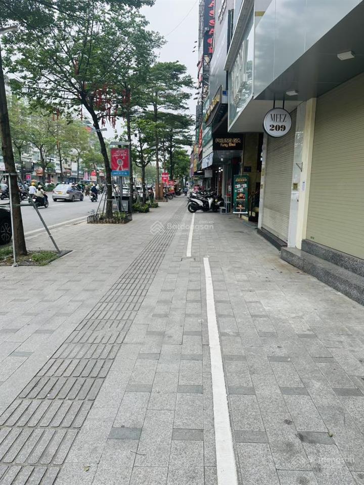 Bán nhà mặt phố tại xã đàn, kim liên, đống đa, giá cực chất 210 tỷ, 147m2