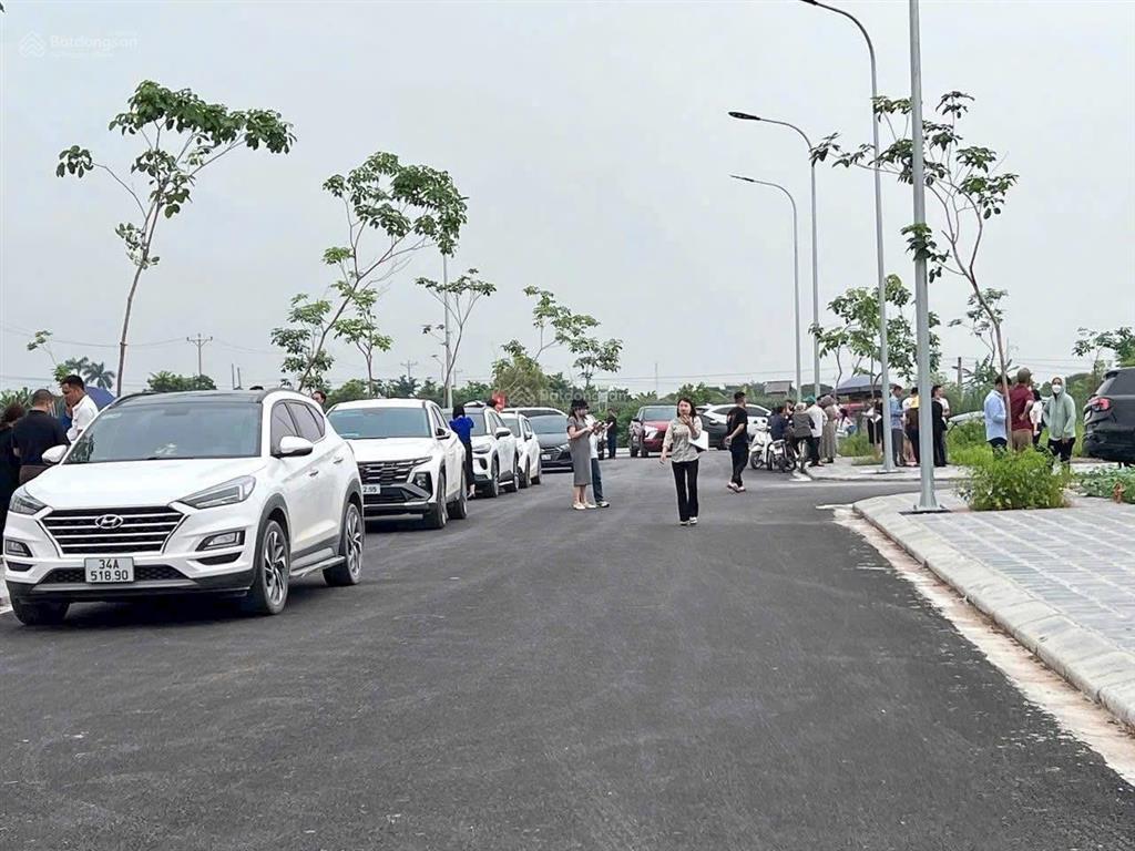 Giãn dân sài phi minh đức mỹ hào hưng yên dt 80m2 hướng đông. giá 2,73 tỷ