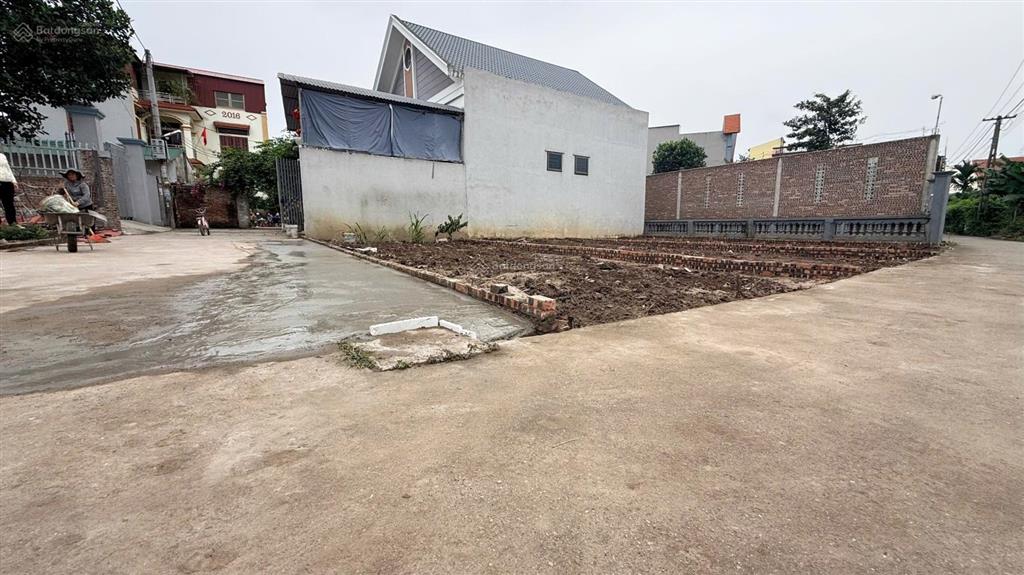 Tdp cẩm sơn 51m2 giá 1,5 tỷ đường thông 2 ô tô tránh nhau gần chợ trường