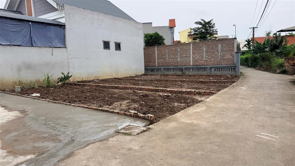 Tdp cẩm sơn 51m2 giá 1,5 tỷ đường thông 2 ô tô tránh nhau gần chợ trường