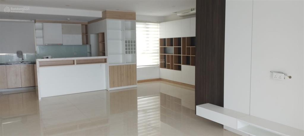 Chính chủ cho thuê căn hộ 117m2 3 ngủ 2 vệ sinh tại mỗ lao hà đông