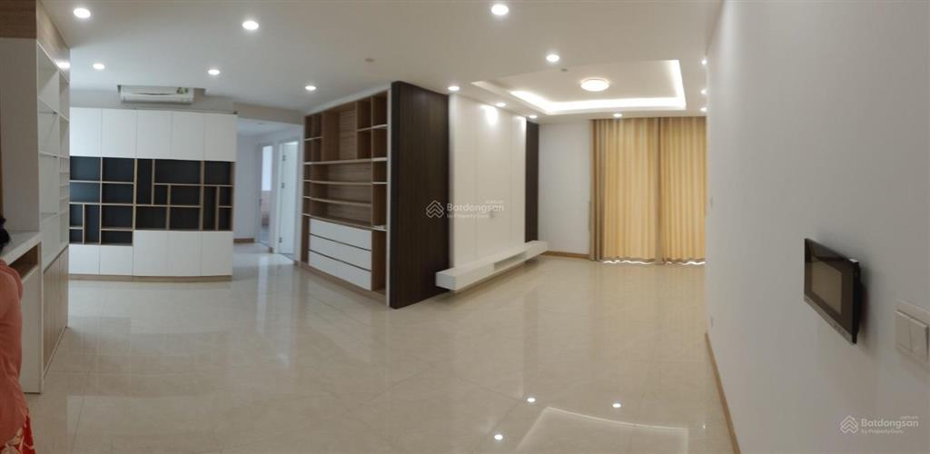 Chính chủ cho thuê căn hộ 117m2 3 ngủ 2 vệ sinh tại mỗ lao hà đông