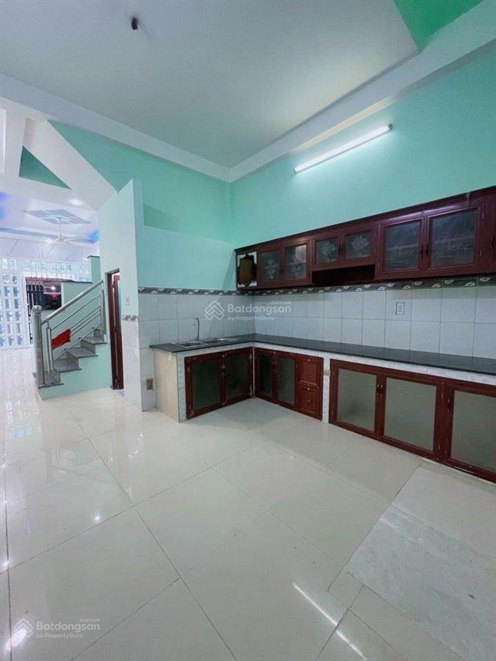 Bình tân, dt 64m2 , 2 tầng, hẻm 5m, 2 phút qua aeon, và lê trọng tấn, tân phú giá hơn 5 tỷ (còn tl)