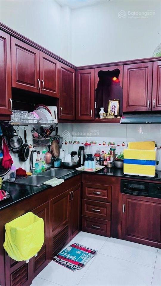 Mặt tiền 15m tân sơn nhì, tân phú, vừa ở vừa làm trung tâm dạy học, nhà 4 tầng giá hơn 11 tỷ